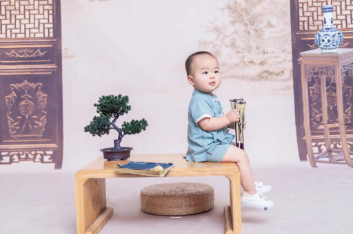 鄂尔多斯孕妇肚子上的黑线